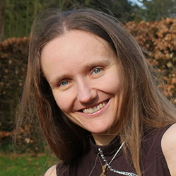 Lois Cordelia